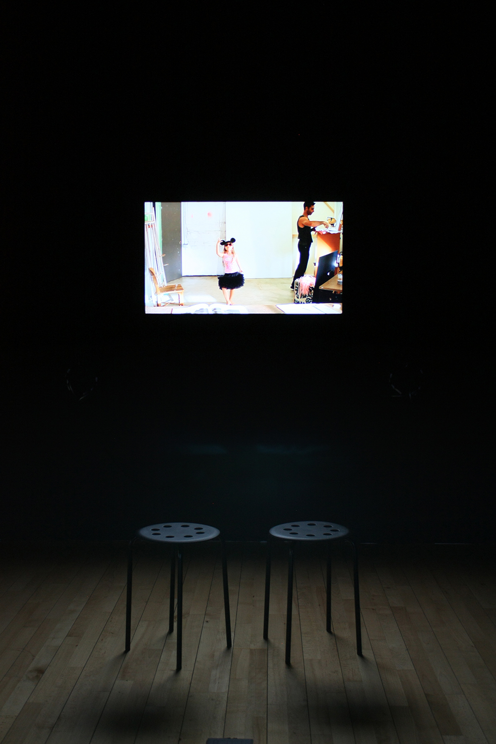 Selectively Revealed installed at Aram Art Gallery, Seoul (Michael Zavros, We Dance in the Studio, (to that shit on the radio), 2010, single-channel HD digital video, audio, 3:43 minutes. Courtesy the artist and GRANTPIRRIE Gallery, Sydney)