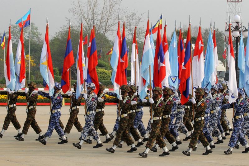 Tatmadaw, Armed Forces parade