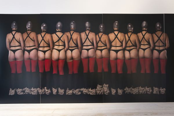 Claire Lambe, Miss Universal (2015), C Type photograph, mounted on foam core (four panels) 120 x 172cm.  Courtesy of the artist and Sarah Scout Presents, Melbourne